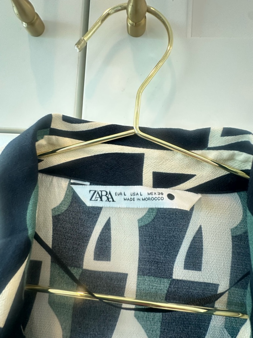 ZARA Black Cream and Dark Green Geometric Print Women's Blouse - Picture 3 of 5